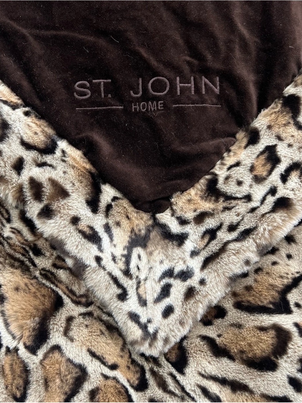 St John Home Faux Fur Leopard Throw Blanket Reversible Brown Tan Luxury 65x52”